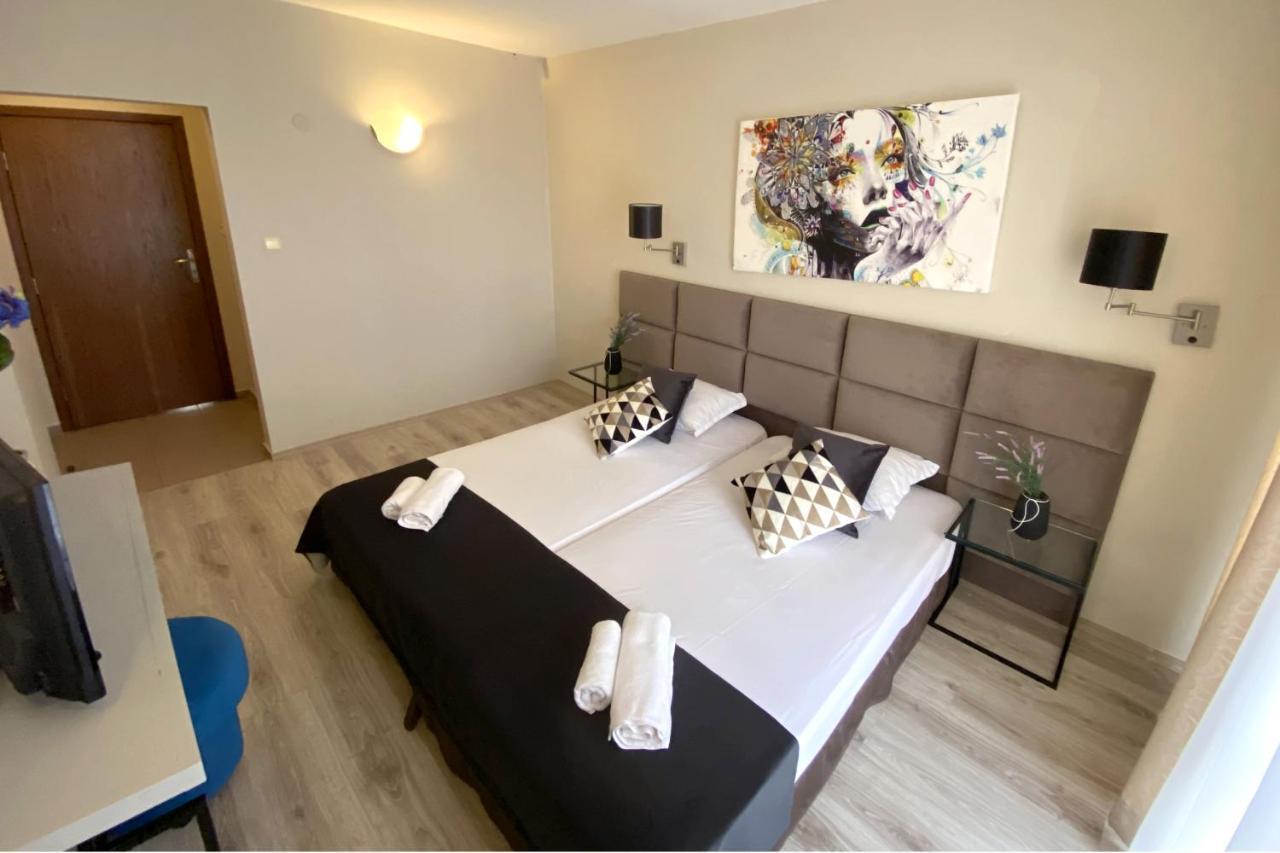 بريمورسكو Apart Hotel Primavera 2 المظهر الخارجي الصورة