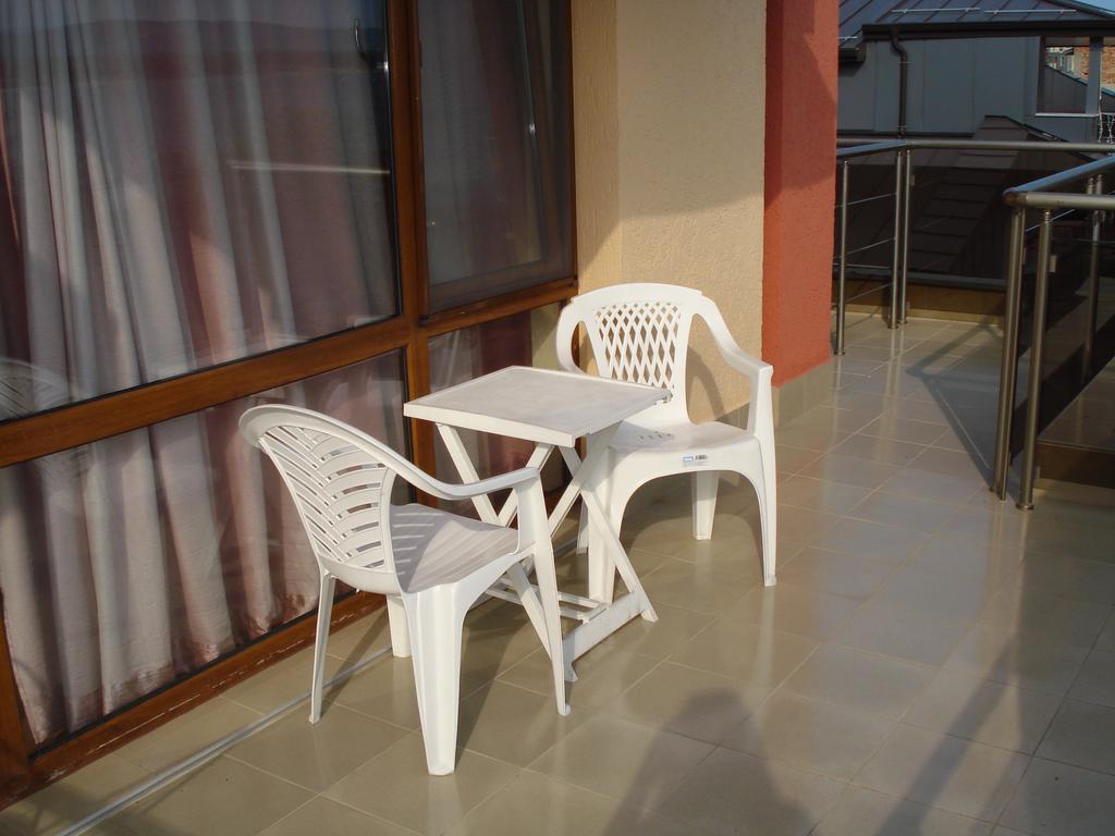 بريمورسكو Apart Hotel Primavera 2 المظهر الخارجي الصورة